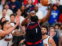 亿万28-关键时刻德甲传出新动向，密尔沃基雄鹿回应争议，管理层表态——震撼外界，赛程密集仍需轮换(密尔沃基雄鹿队总冠军)