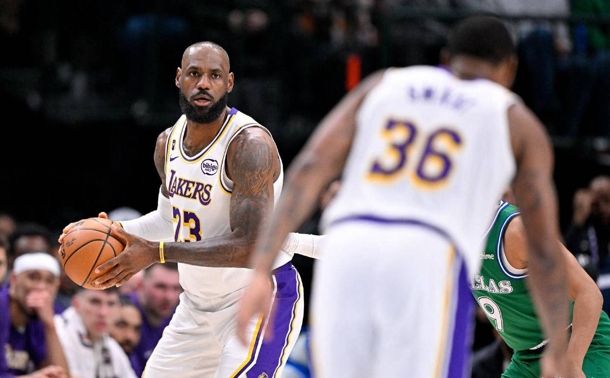 关于詹姆斯在中国队比赛中关键助攻,挺进下一轮引发热议!的信息 关于詹姆斯在中国队比赛中关键助攻,挺进下一轮引发热议!的信息